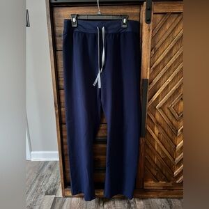 FIGS Women’s high waisted Livingston